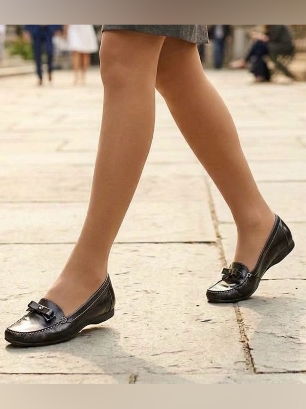 Naturalizer Black Leather Loafers with Bow Details, made in Brazil, size 8 M